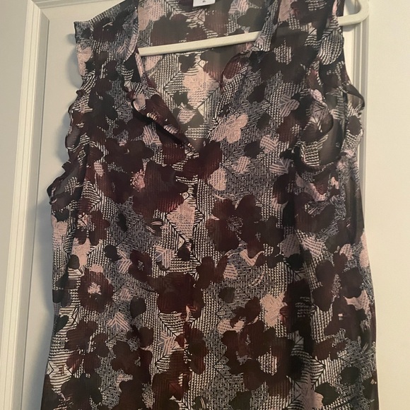 CAbi Tops - Cabi XL flutter opening at arms